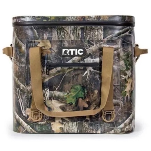 rtic camo backpack